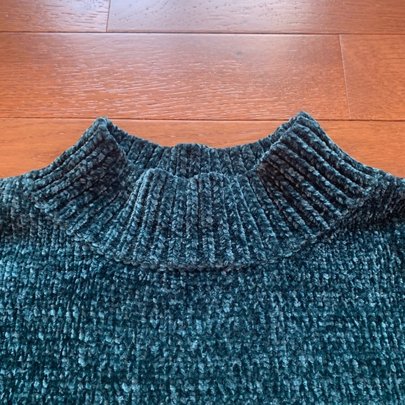 cropped-ish fuzzy sweater - Picture 3 of 3